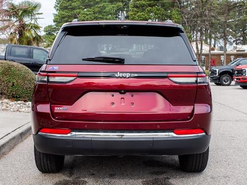 2024 Jeep Grand Cherokee BASE