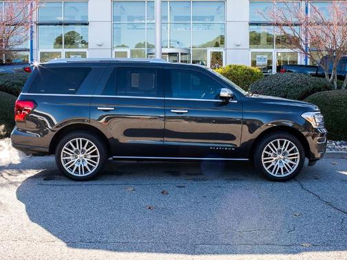 2023 Ford Expedition PLATINUM