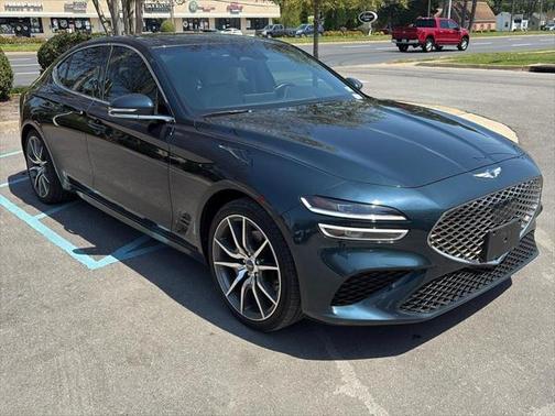 2023 Genesis G70 2.0T AWD