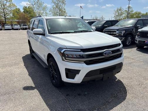 STAR WHITE MET TRI-COAT 2024 Ford Expedition XLT