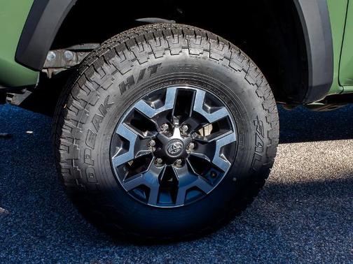 2021 Toyota Tacoma TRD OFF ROAD