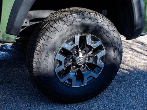 2021 Toyota Tacoma TRD OFF ROAD