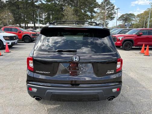 Crystal Black Pearl 2019 Honda Passport ELITE