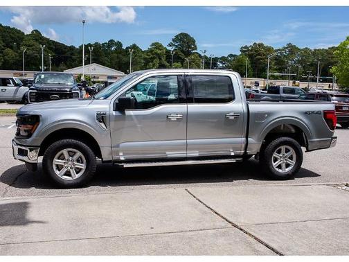 ICONIC SILVER METALLIC 2025 Ford F-150 XLT