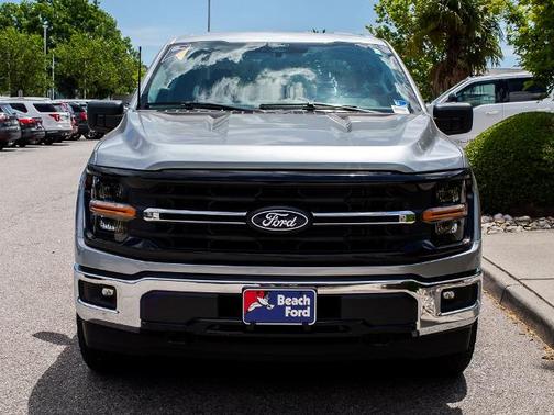 ICONIC SILVER METALLIC 2025 Ford F-150 XLT