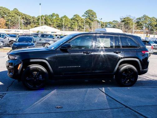 2023 Jeep Grand Cherokee LIMITED