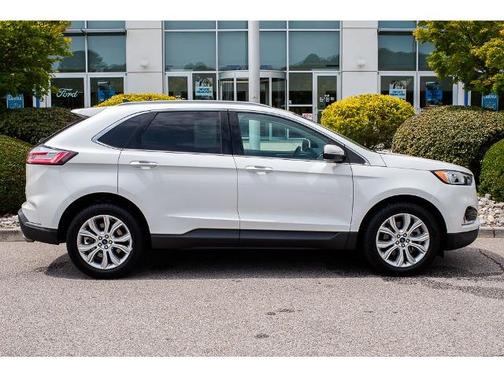 STAR WHITE 2022 Ford Edge TITANIUM