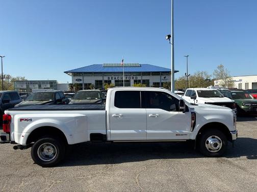 STAR WHITE 2026 Ford F-350 LARIAT SUPER DUTY