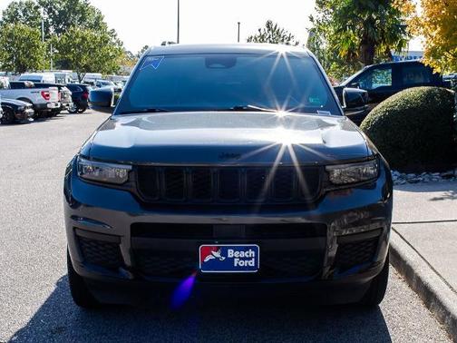 2021 Jeep Grand Cherokee LAREDO