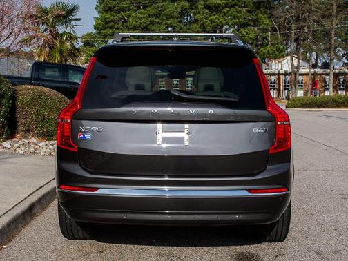 2023 Volvo XC90 B6 ULTIMATE 6-SEATER