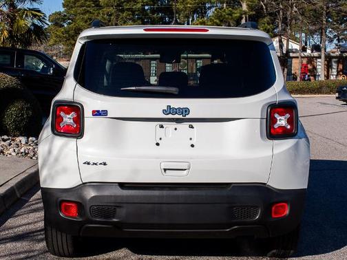 2023 Jeep Renegade LATITUDE