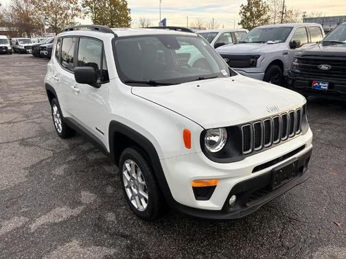 2023 Jeep Renegade LATITUDE