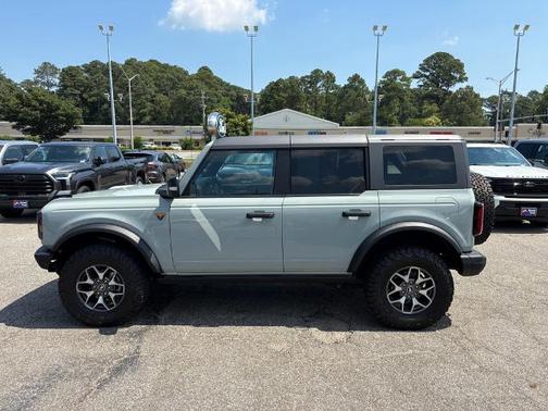CACTUS GRAY 2024 Ford Bronco BADLANDS