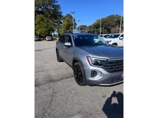 2024 Volkswagen Atlas 2.0T SE