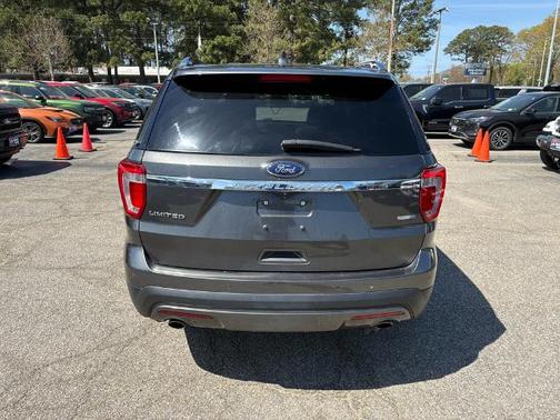MAGNETIC METALLIC 2017 Ford Explorer LIMITED