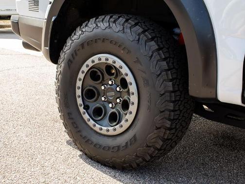 SPACE WHITE METALLIC 2025 Ford F-150 RAPTOR