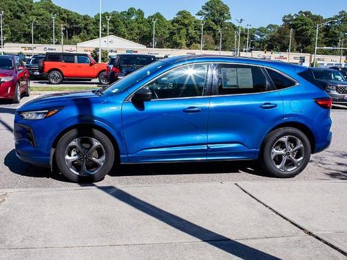 2023 Ford Escape ST-LINE
