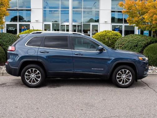 2019 Jeep Cherokee LATITUDE PLUS