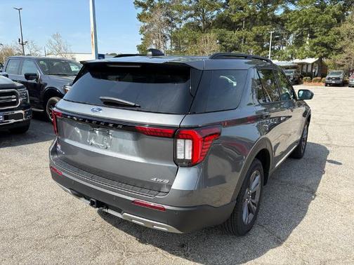 CARBONIZED GRAY METALLIC 2025 Ford Explorer ACTIVE