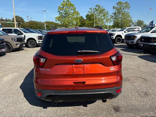 SEDONA ORANGE METALLIC 2019 Ford Escape SE