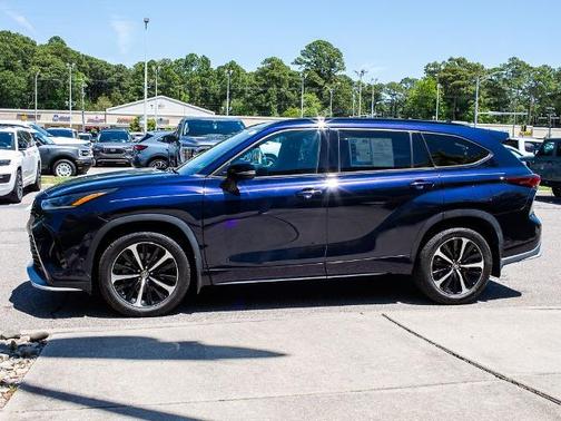 2022 Toyota Highlander XSE