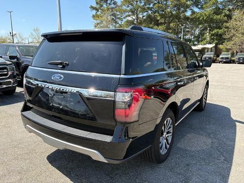 SHADOW BLACK 2018 Ford Expedition LIMITED