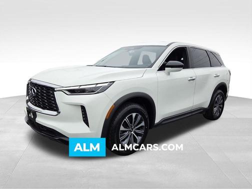 White 2024 INFINITI QX60 Pure