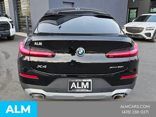 2025 BMW X4 xDrive30i