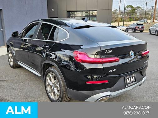 2025 BMW X4 xDrive30i