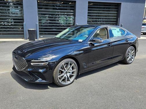 Vik Black 2026 Genesis G70 2.5T Prestige