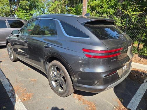 Makalu Gray 2025 Genesis Electrified GV70 Advanced