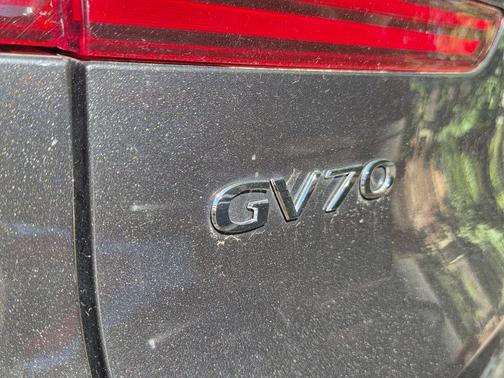 Makalu Gray 2025 Genesis Electrified GV70 Advanced
