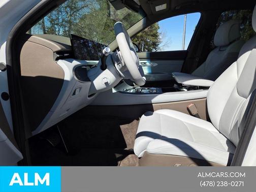 Uyuni White 2026 Genesis Electrified GV70 Advanced