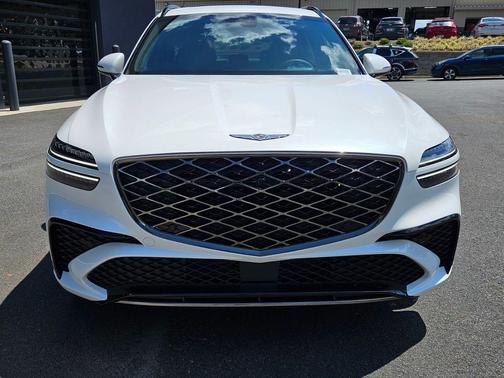 Uyuni White 2026 Genesis GV70 3.5T Sport Prestige