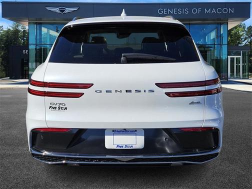 2026 Genesis GV70 2.5T