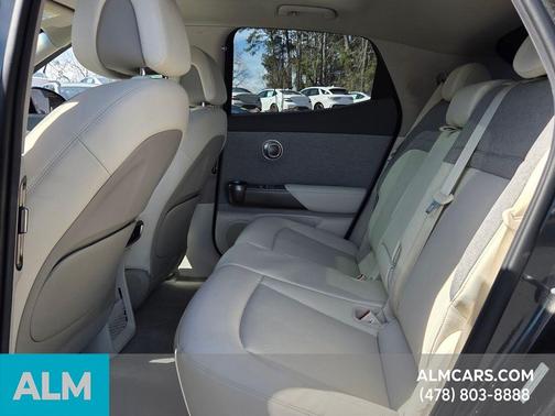 2025 Genesis GV60 Standard