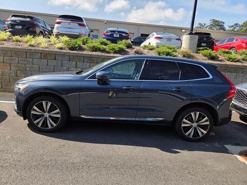 Denim Blue Metallic 2023 Volvo XC60 B5 Plus Bright Theme