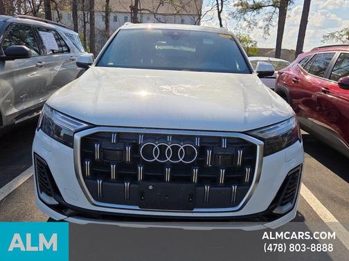 2025 Audi Q7 55 Premium Plus