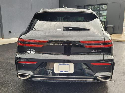 Vik Black 2026 Genesis GV70 3.5T Sport Prestige