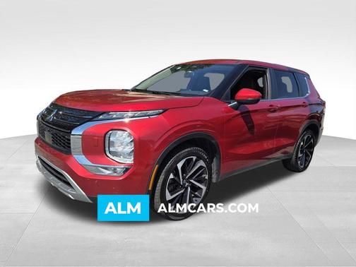 Red 2024 Mitsubishi Outlander SE