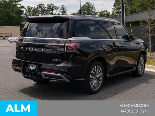 Black Obsidian 2025 INFINITI QX80 Luxe