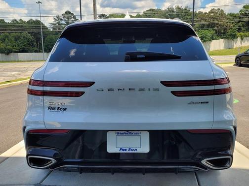 Uyuni White 2026 Genesis GV70 3.5T Sport Prestige