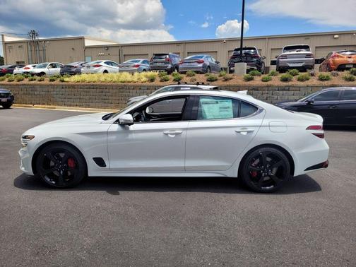 Uyuni White 2026 Genesis G70 3.3T Sport Prestige