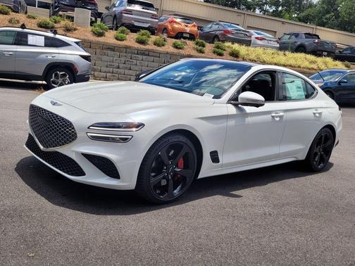 Uyuni White 2026 Genesis G70 3.3T Sport Prestige