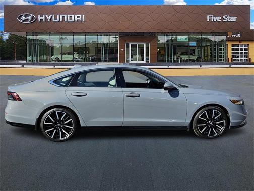 2025 Honda Accord Hybrid Touring