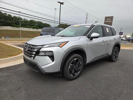 Brilliant Silver Metallic 2025 Nissan Rogue SV