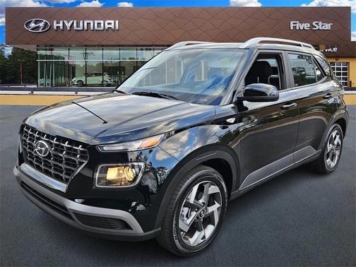 2025 Hyundai VENUE SEL