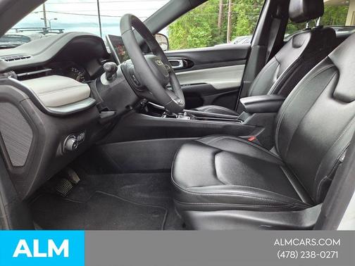 Bright White Clearcoat 2025 Jeep Compass Limited