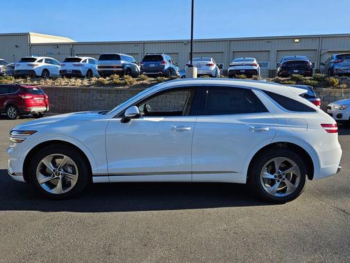 Alta White 2026 Genesis GV70 2.5T