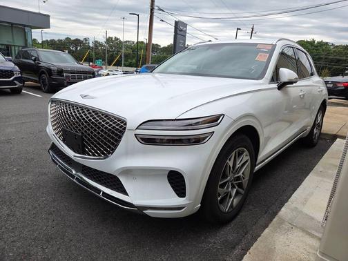 Alta White 2024 Genesis GV70 2.5T